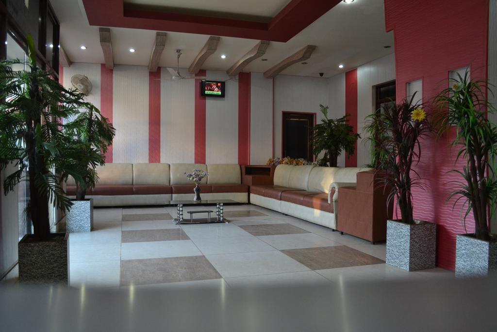 Hotel Atithi International Katra  Esterno foto